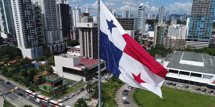 Moody's rebaja la calificación de Panamá - Marzo 2021